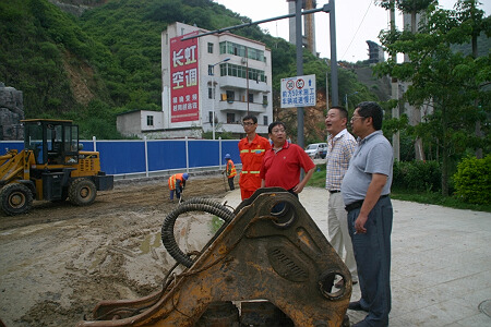 总段领导安排部署省道214线部分路段大修工作（图）