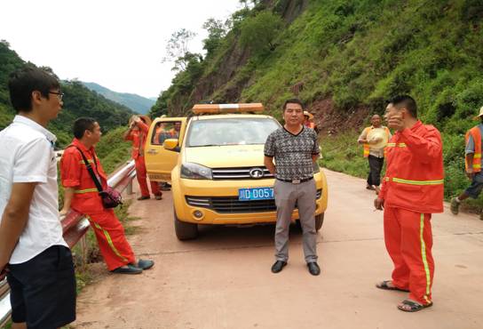 瑞达公司顺利推进米易县乡道路交安防护工程施工工作