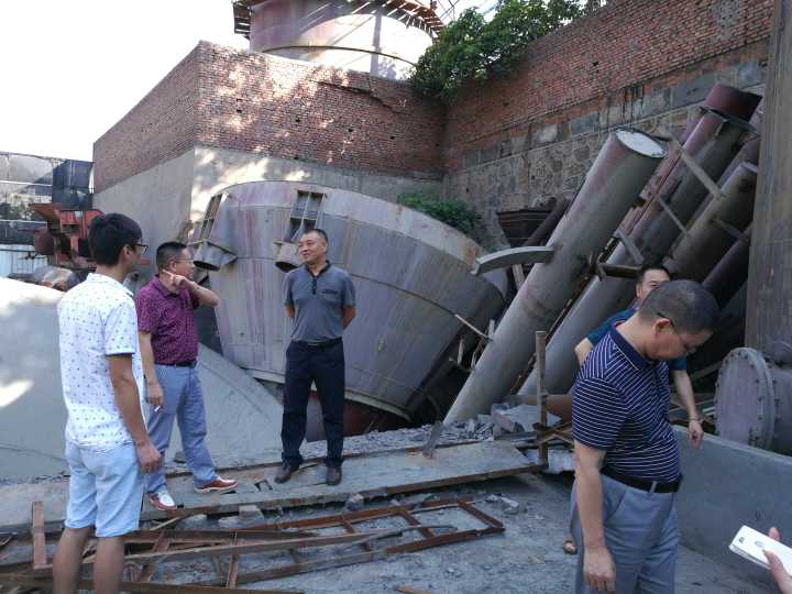 总段再次敦促石家坪养护站内租赁企业设施设备拆除工作